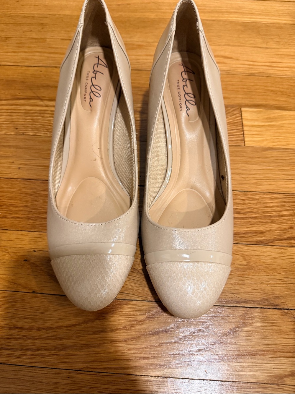 Abella Cream Women's Round-Toe Wedge Pumps